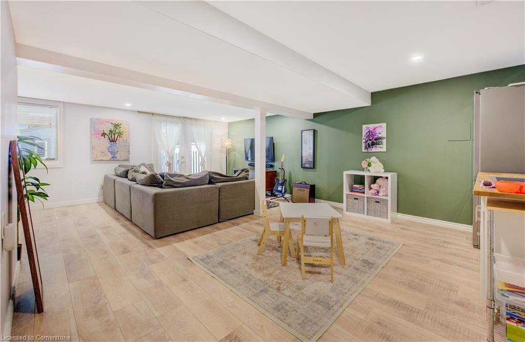 16 Karalee Crescent Property Photo 27