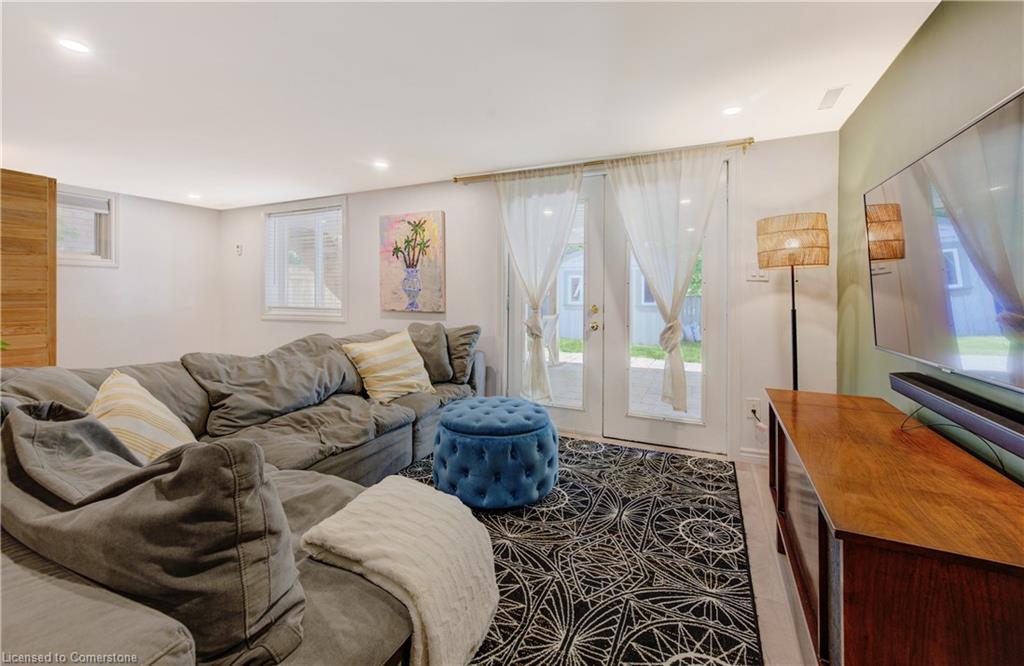 16 Karalee Crescent Property Photo 31