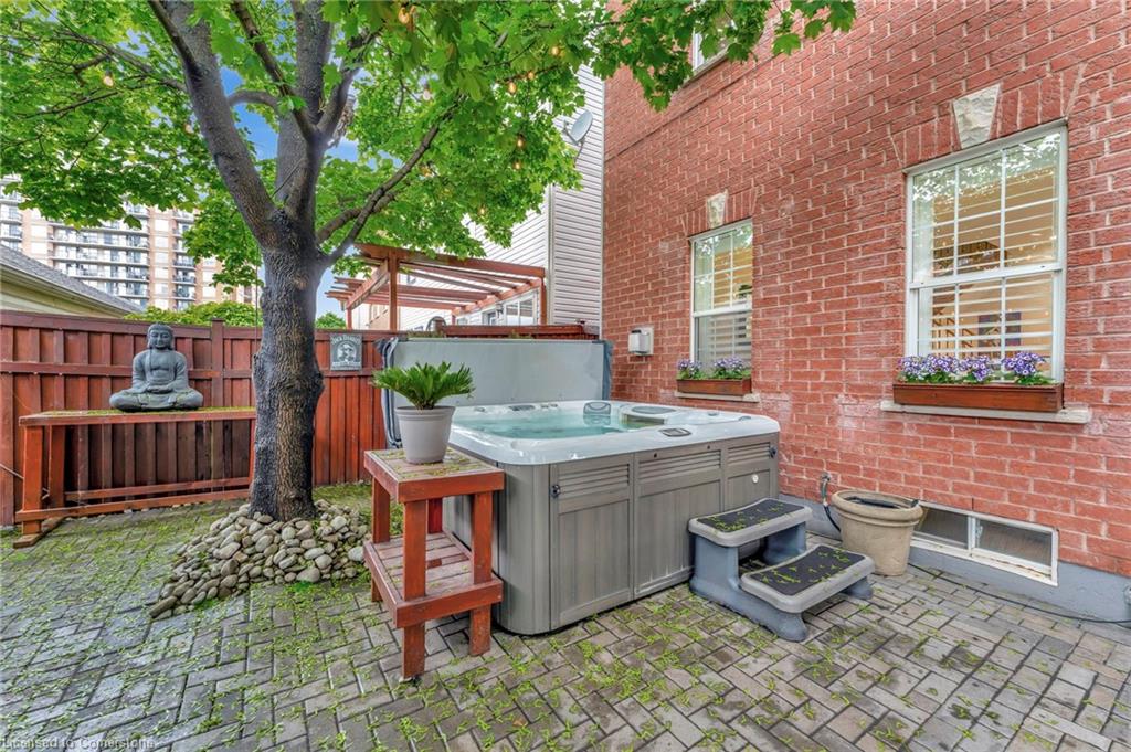 104 Georgian Drive Property Photo 35