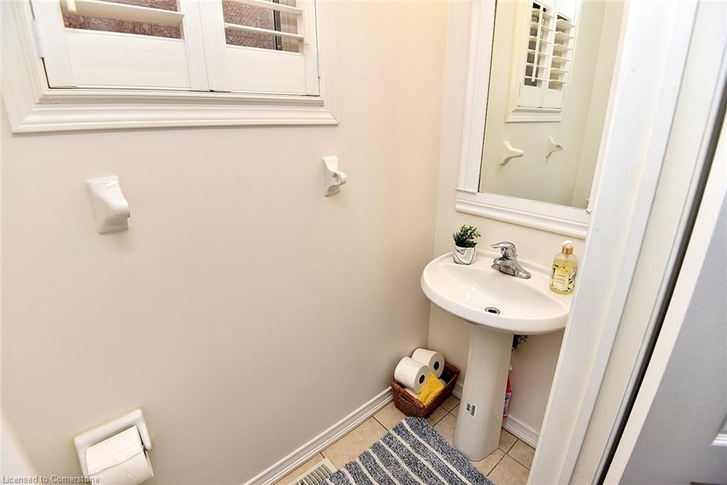 4679 Mcleod Road Property Photo 18