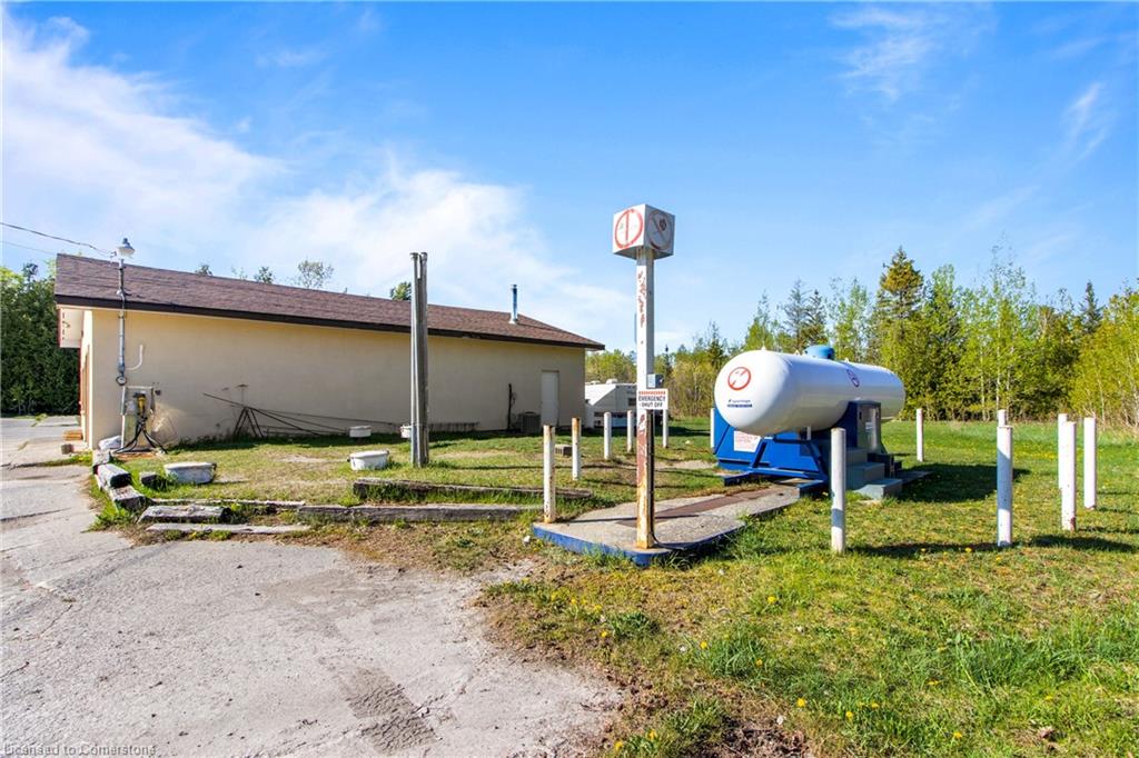 7384 Highway 6 Property Photo 8