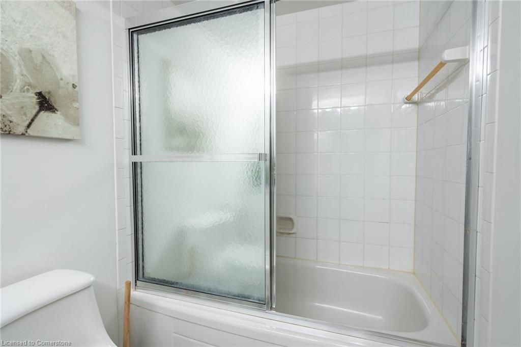 2302-3650 Kaneff Crescent Property Photo 21