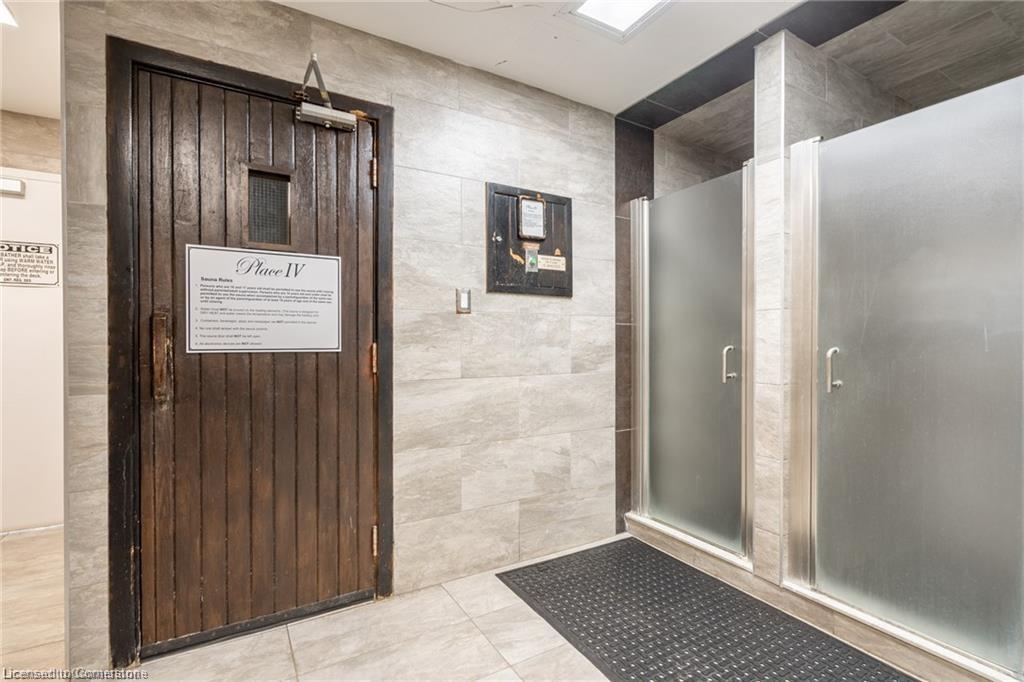2302-3650 Kaneff Crescent Property Photo 28