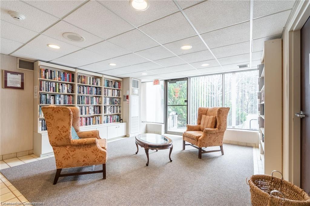2302-3650 Kaneff Crescent Property Photo 30