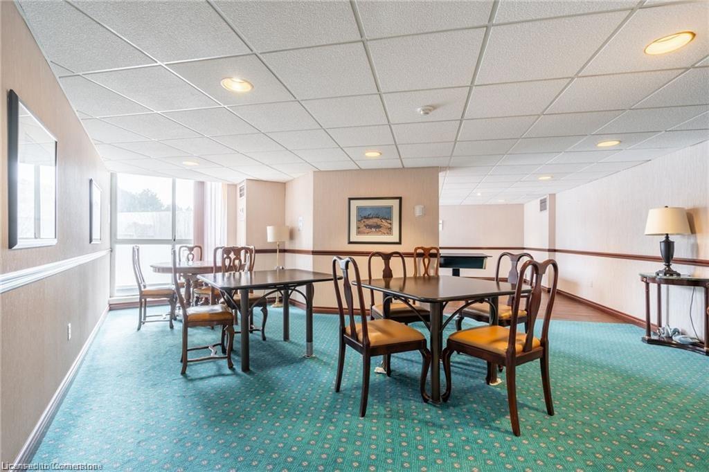 2302-3650 Kaneff Crescent Property Photo 31