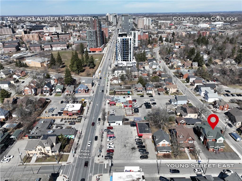 59 Regina Street N Property Photo 4