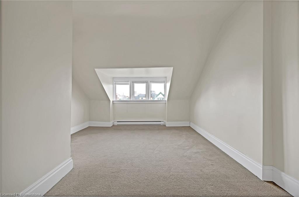 59 Regina Street N Property Photo 43