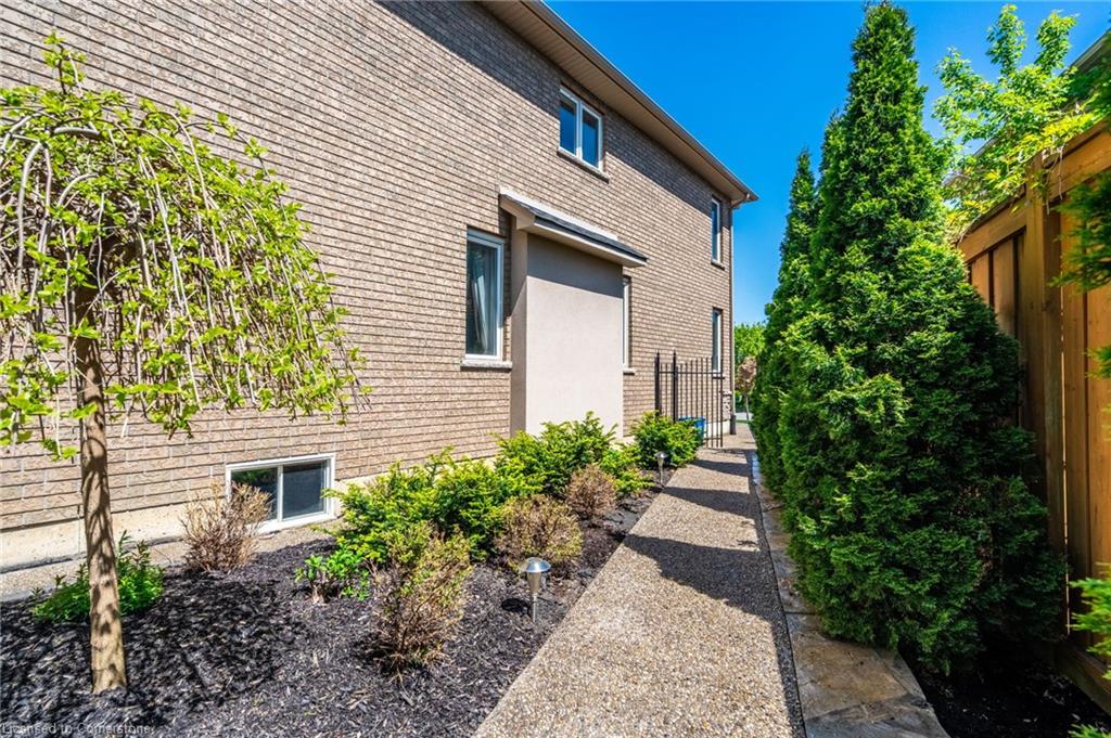 24 Edgecroft Crescent Property Photo 45