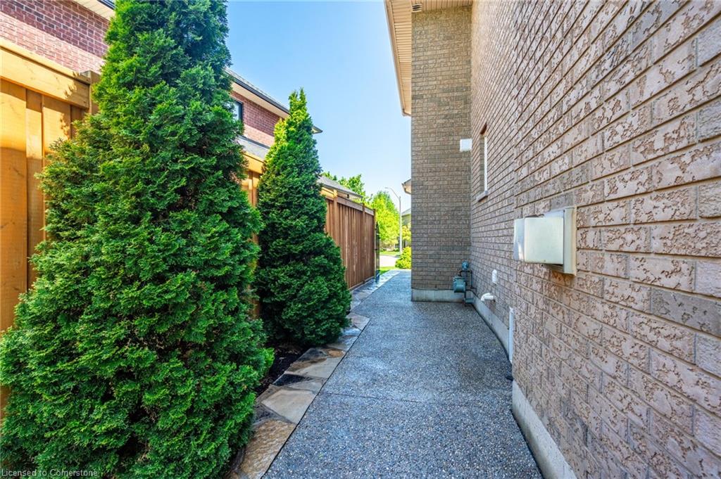24 Edgecroft Crescent Property Photo 48