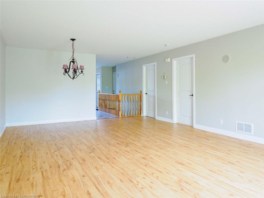 8-409 Queen Street S Property Photo 10