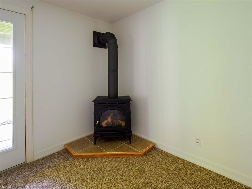 8-409 Queen Street S Property Photo 20