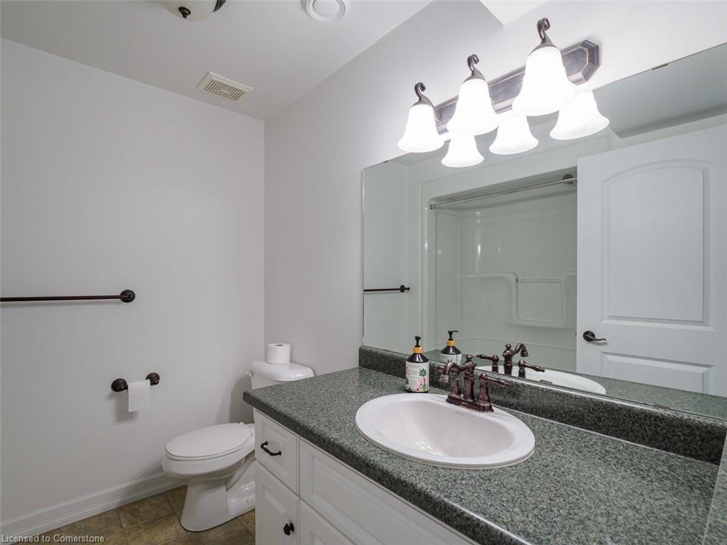 8-409 Queen Street S Property Photo 27