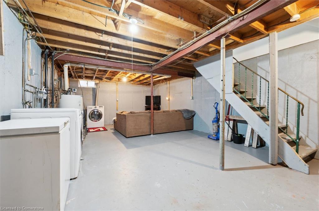 33-293 Fairway Road N Property Photo 21