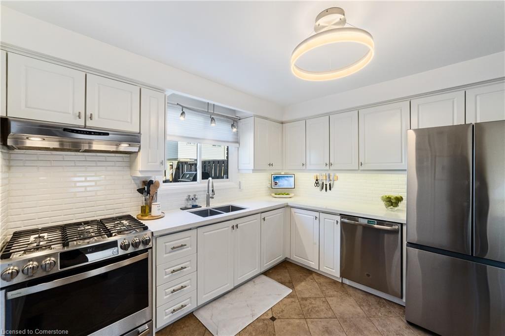 44-5475 Lakeshore Road Property Photo 11