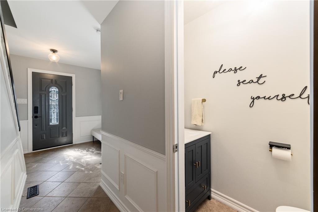 44-5475 Lakeshore Road Property Photo 12