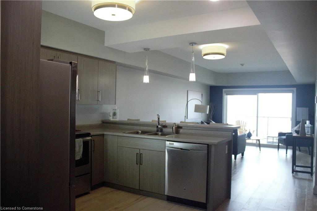 207-12 Erie Boulevard Property Photo 4