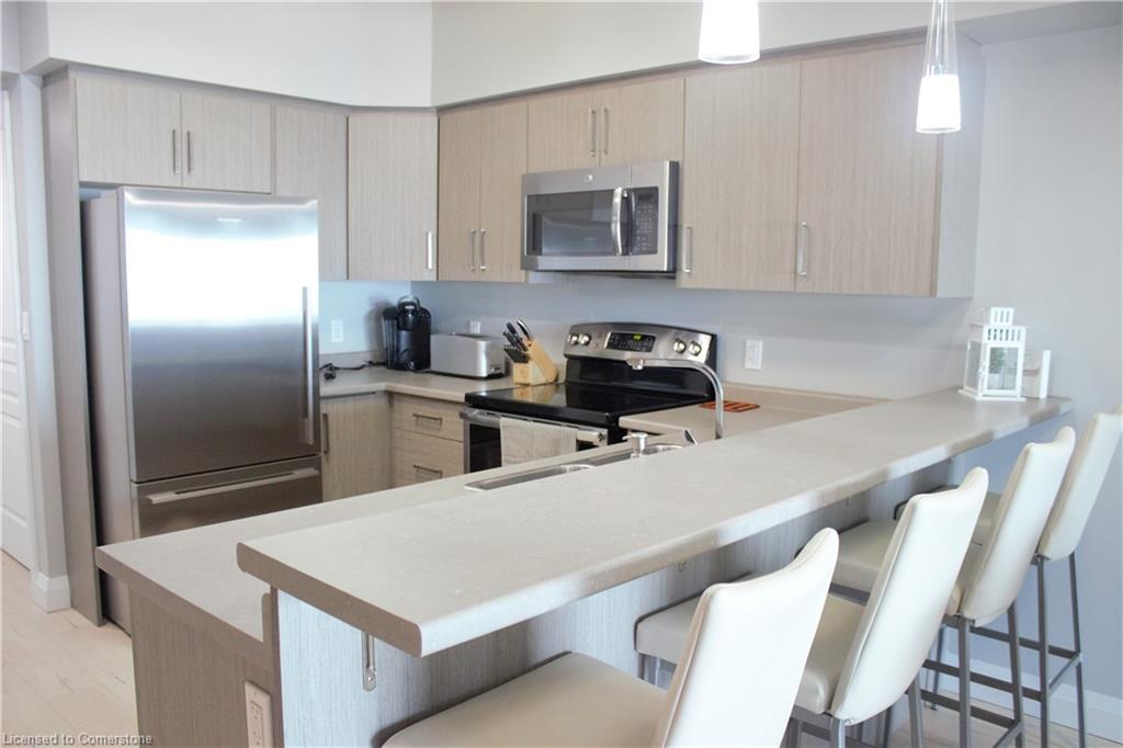207-12 Erie Boulevard Property Photo 5