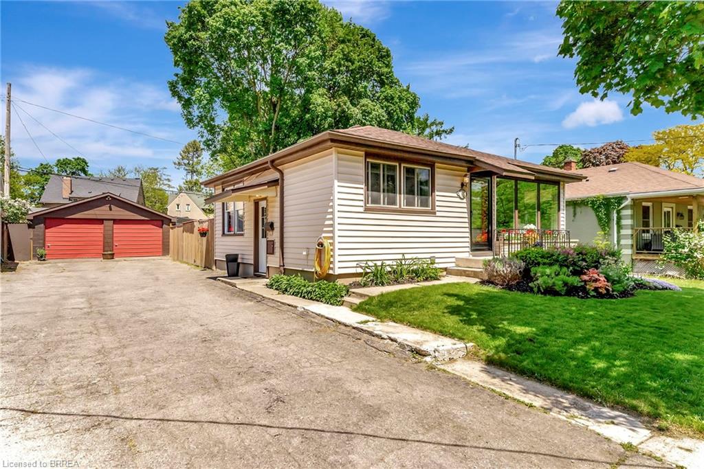 47 Lansdowne Avenue Property Photo