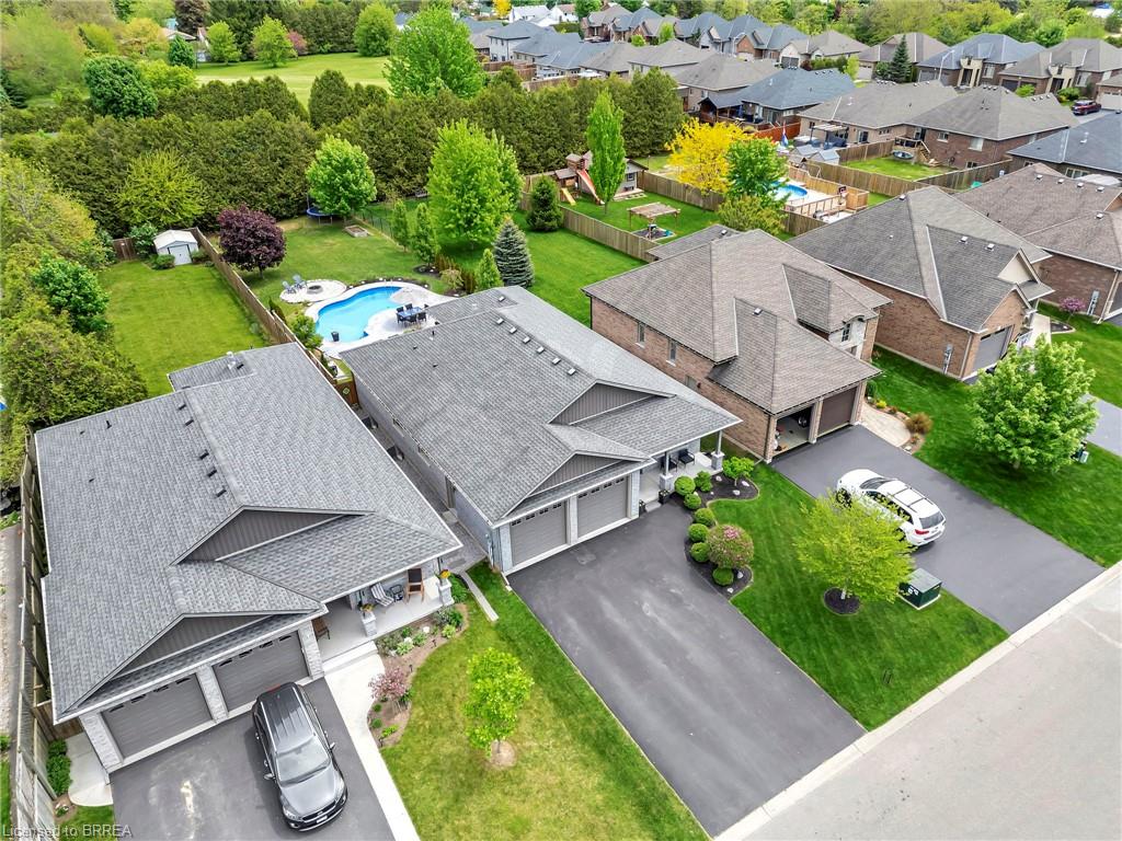 17 Lotus Avenue Property Photo