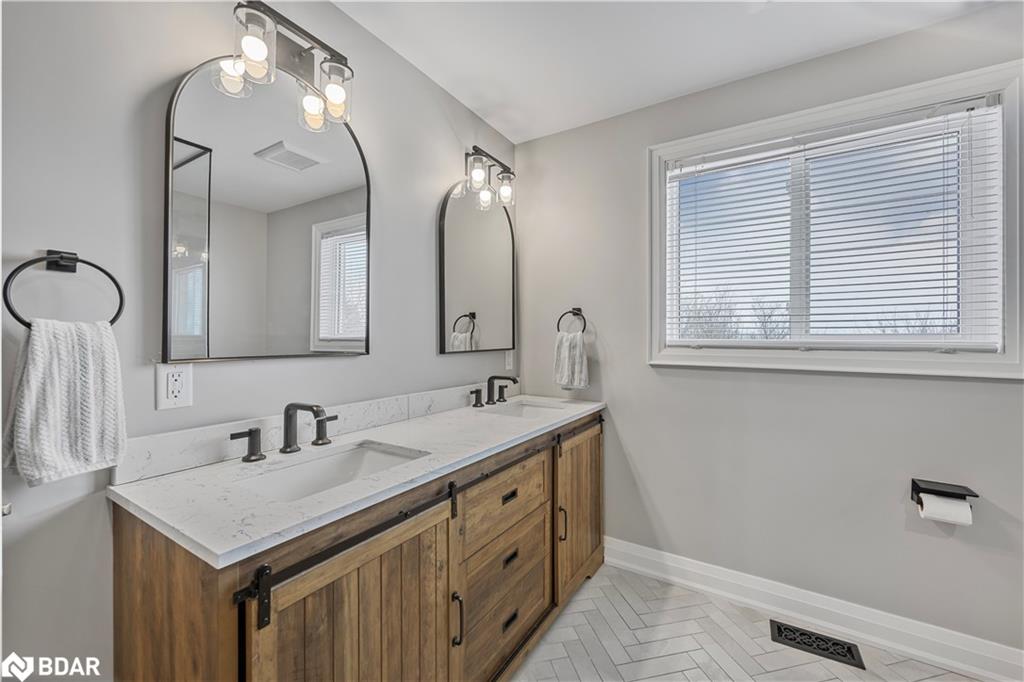 18 Peter Street Property Photo 34