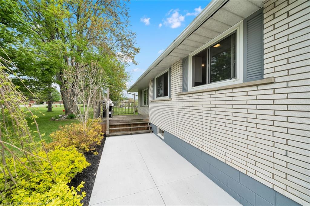 7120 Rainham Road Property Photo 9