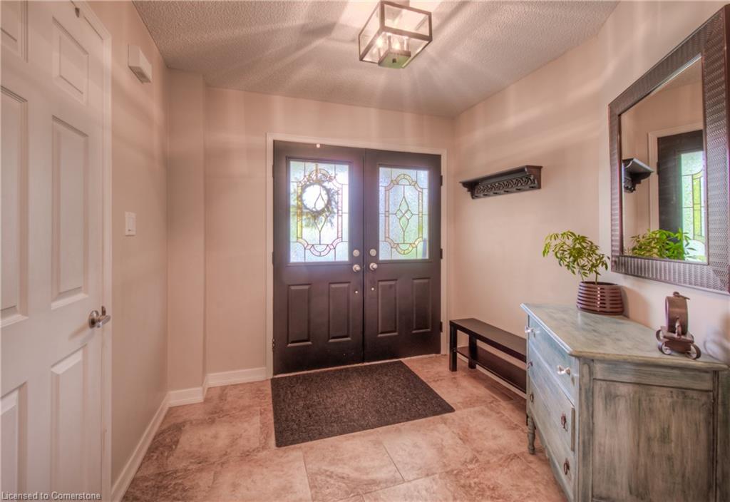 465 Burnett Avenue Property Photo 6