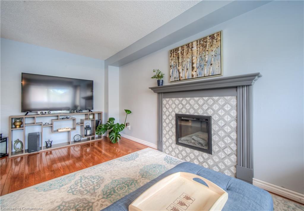 465 Burnett Avenue Property Photo 12