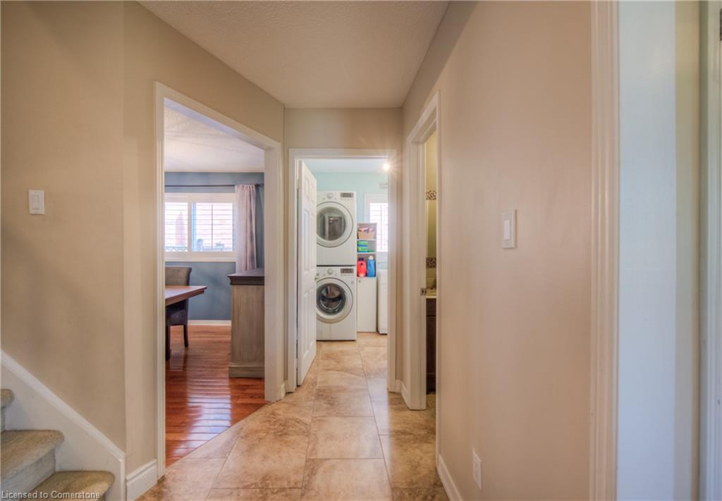 465 Burnett Avenue Property Photo 24