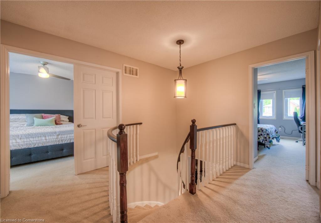 465 Burnett Avenue Property Photo 28