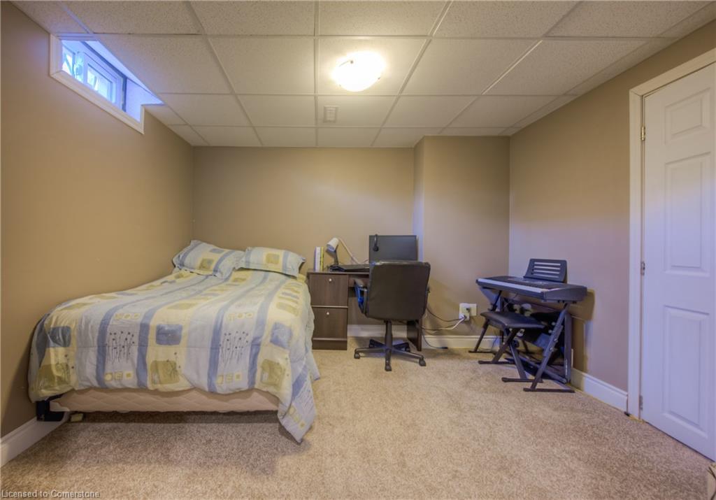 465 Burnett Avenue Property Photo 44