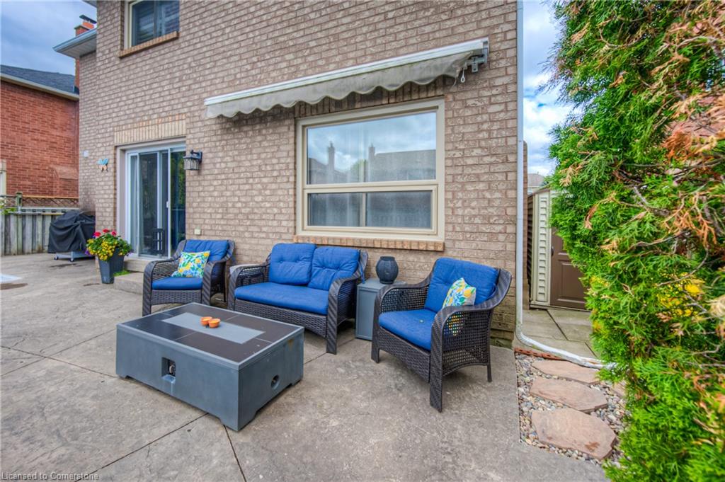 465 Burnett Avenue Property Photo 47