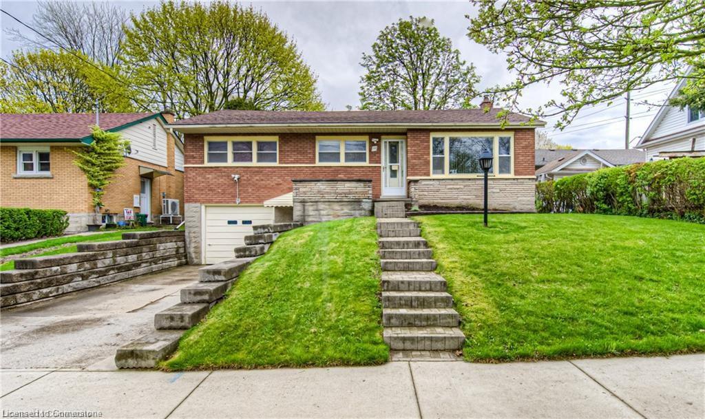 191 Allen Street E Property Photo 1