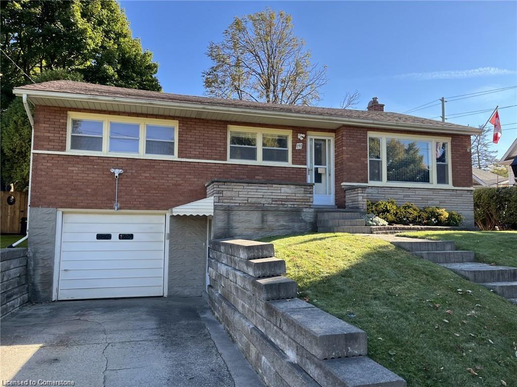 191 Allen Street E Property Photo 2