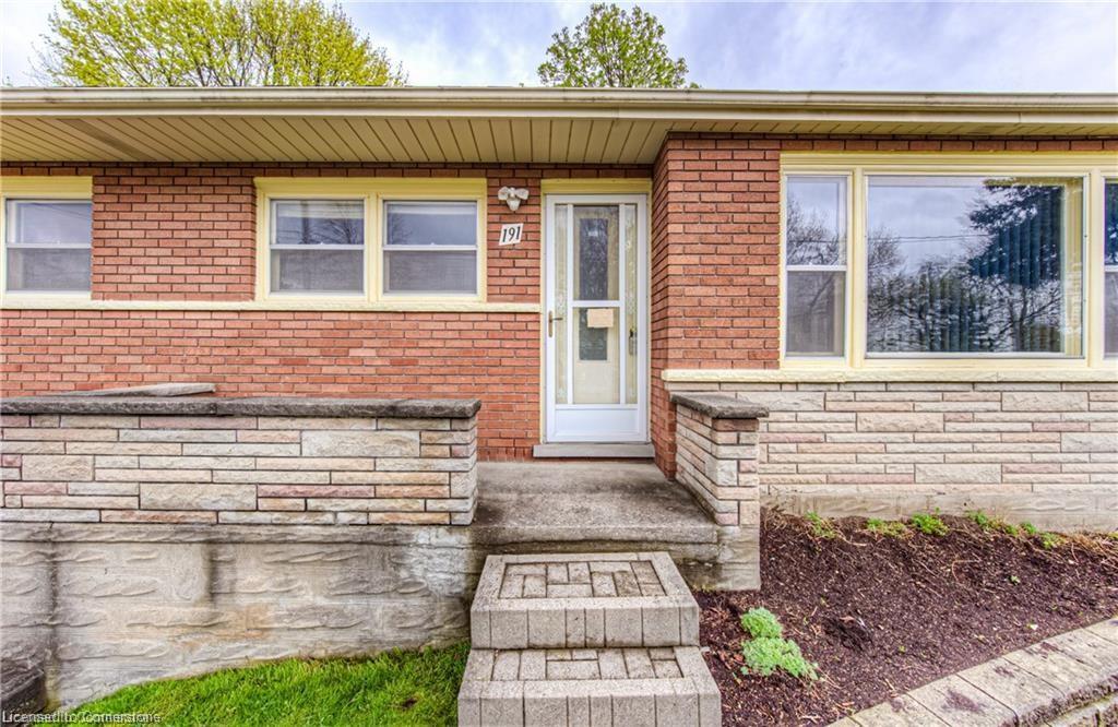 191 Allen Street E Property Photo 6