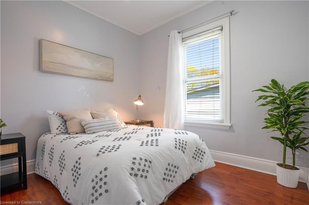 197 Fennell Avenue E Property Photo 12