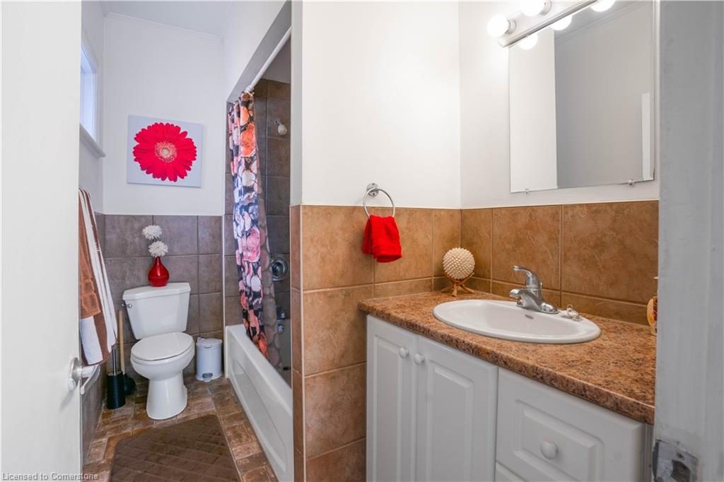 197 Fennell Avenue E Property Photo 18