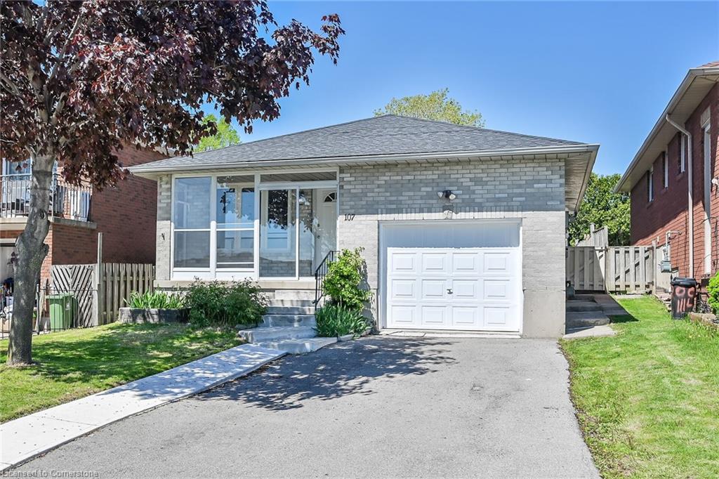 107 Leggett Crescent Property Photo 1