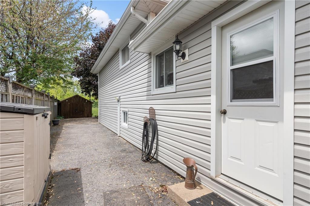 6921 Waters Avenue Property Photo 27