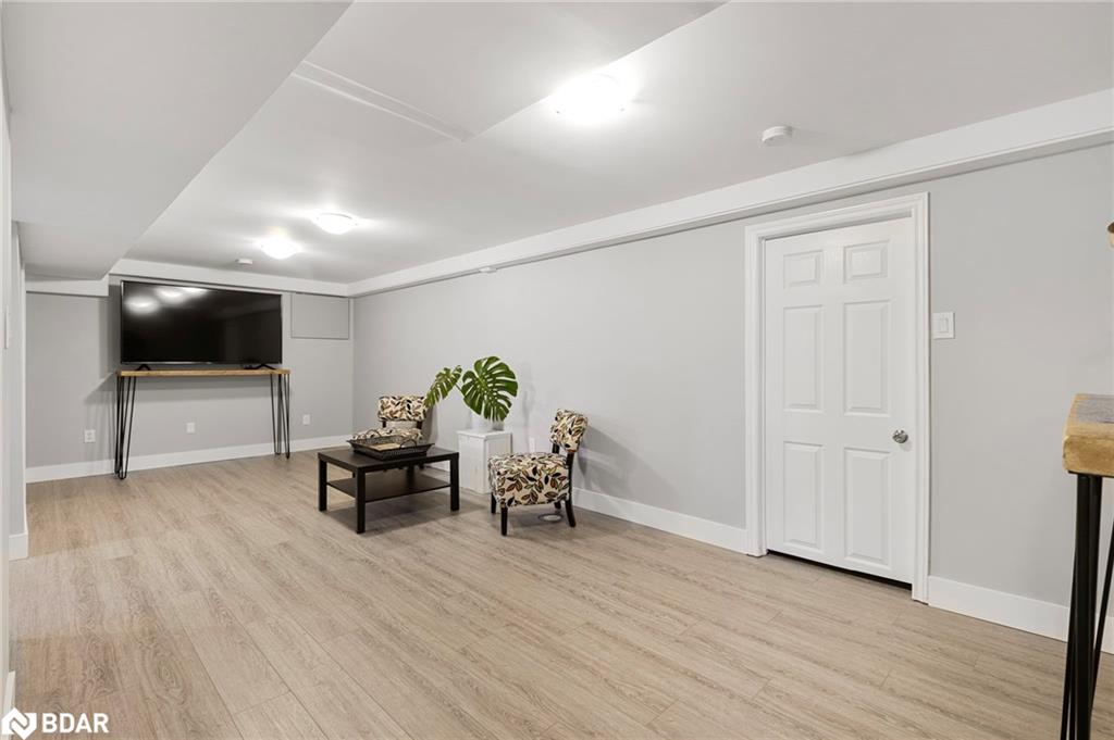90 Johnson Street Property Photo 24
