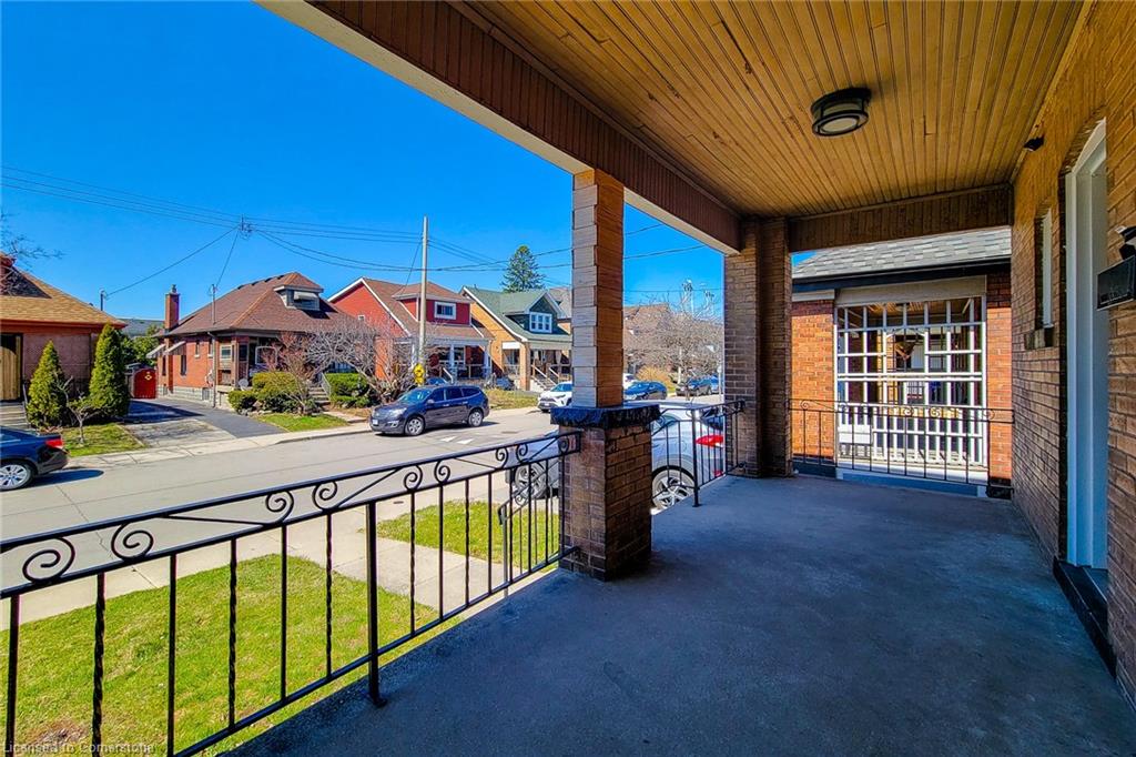 20 Connaught Avenue N Property Photo 12