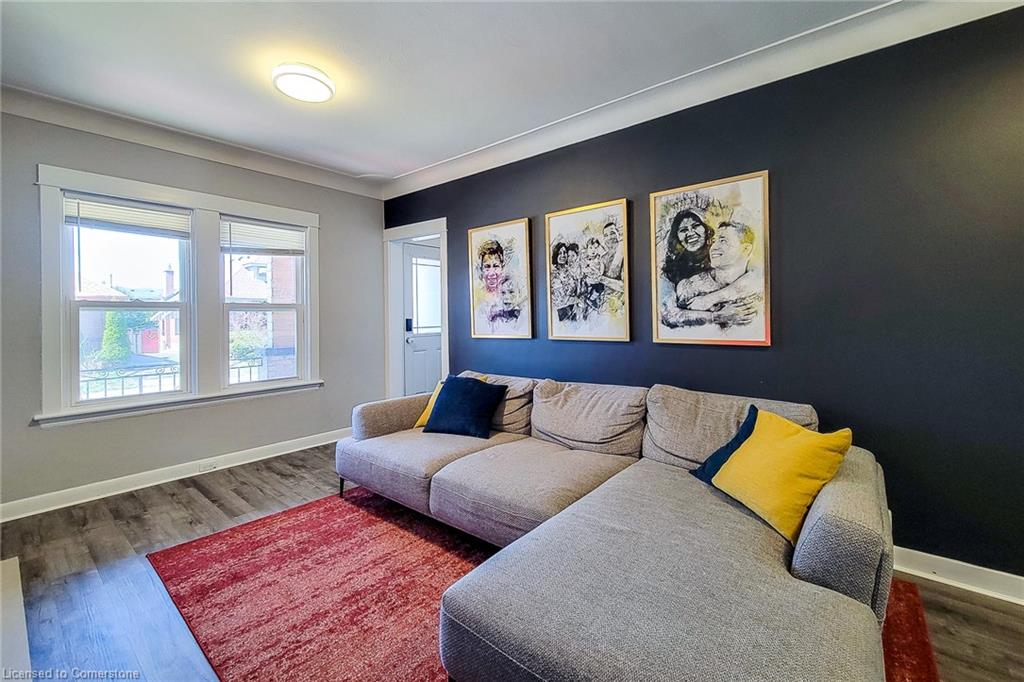 20 Connaught Avenue N Property Photo 14