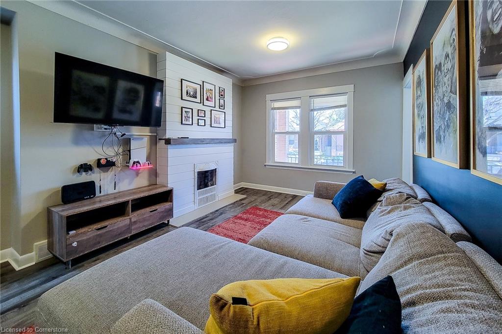 20 Connaught Avenue N Property Photo 19