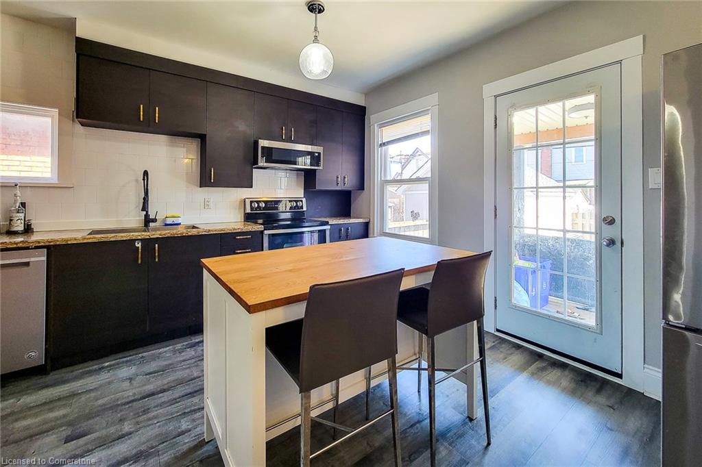 20 Connaught Avenue N Property Photo 23