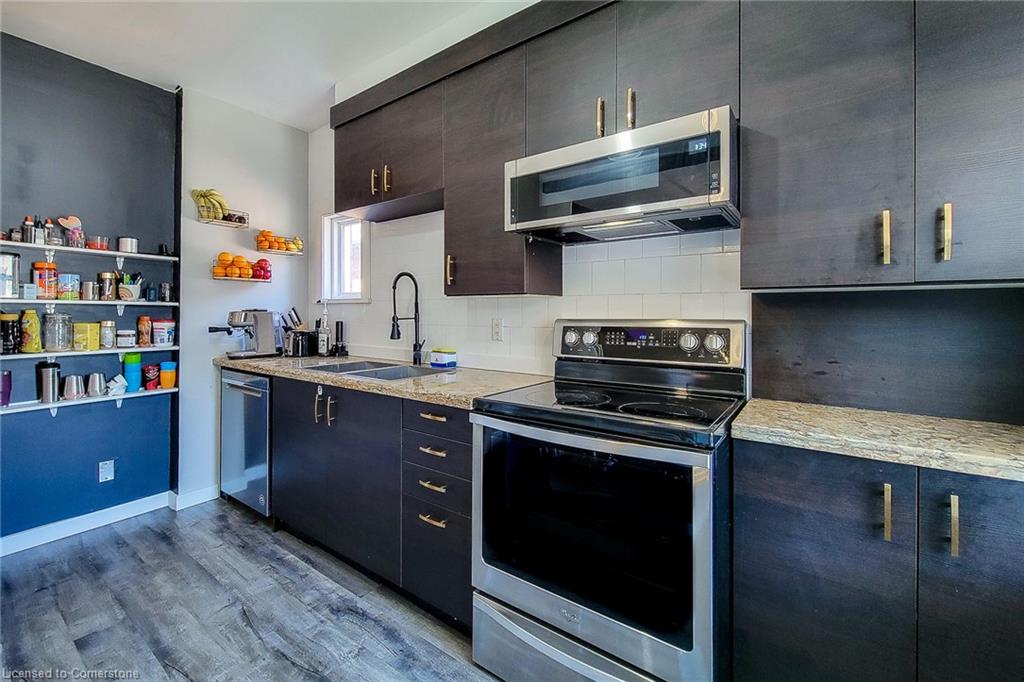 20 Connaught Avenue N Property Photo 27