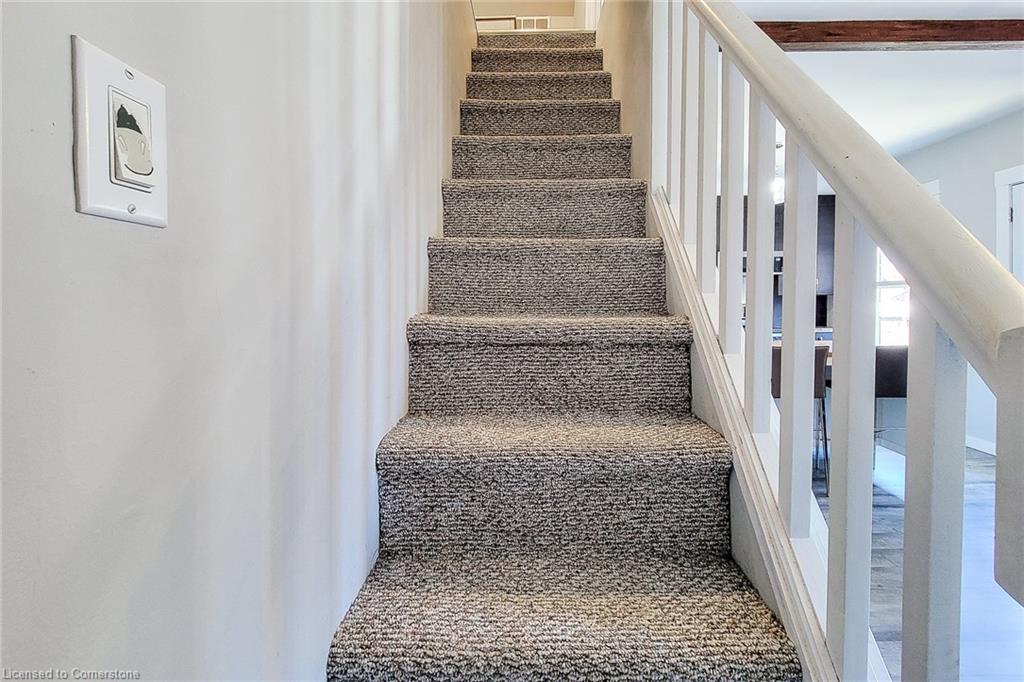 20 Connaught Avenue N Property Photo 36