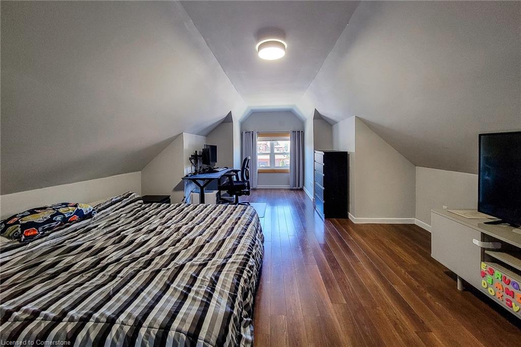 20 Connaught Avenue N Property Photo 39