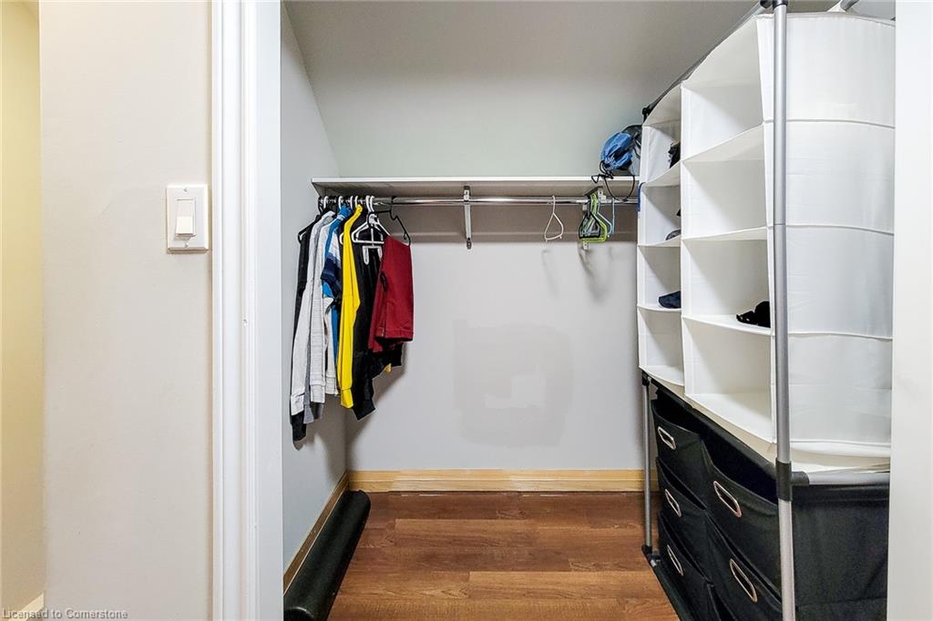 20 Connaught Avenue N Property Photo 41
