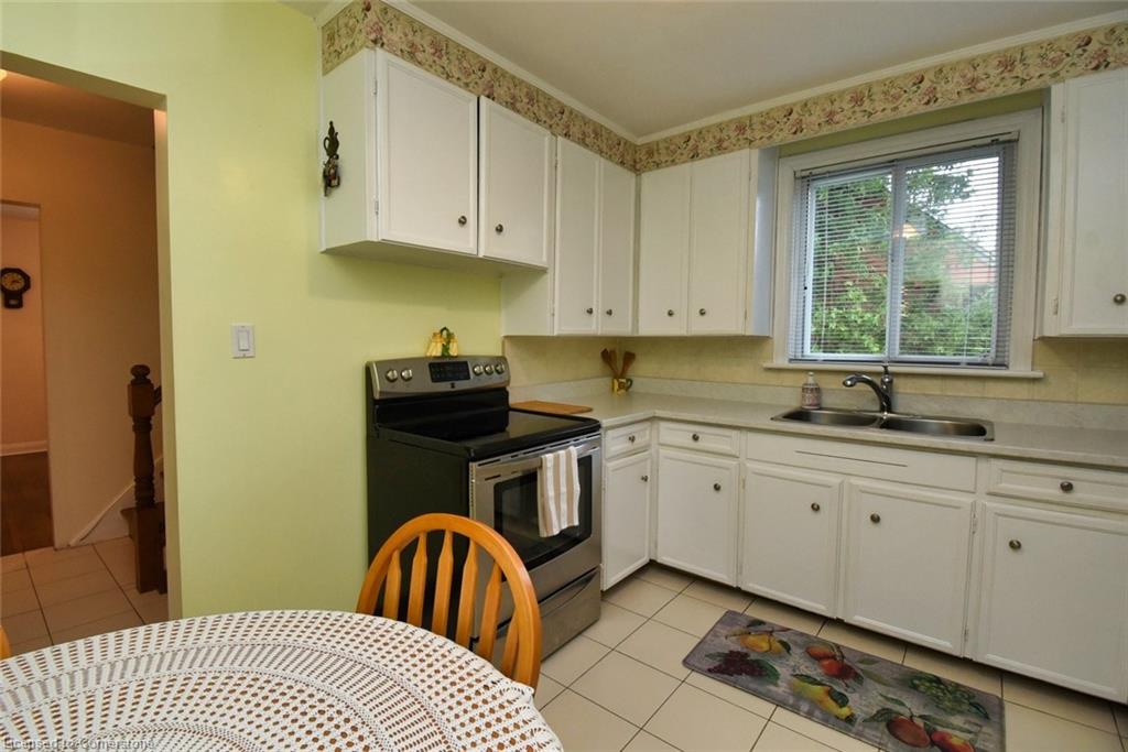 9 Carene Avenue Property Photo 7