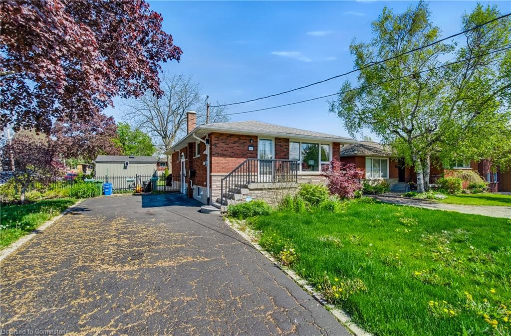 61 Fisher Crescent Property Photo