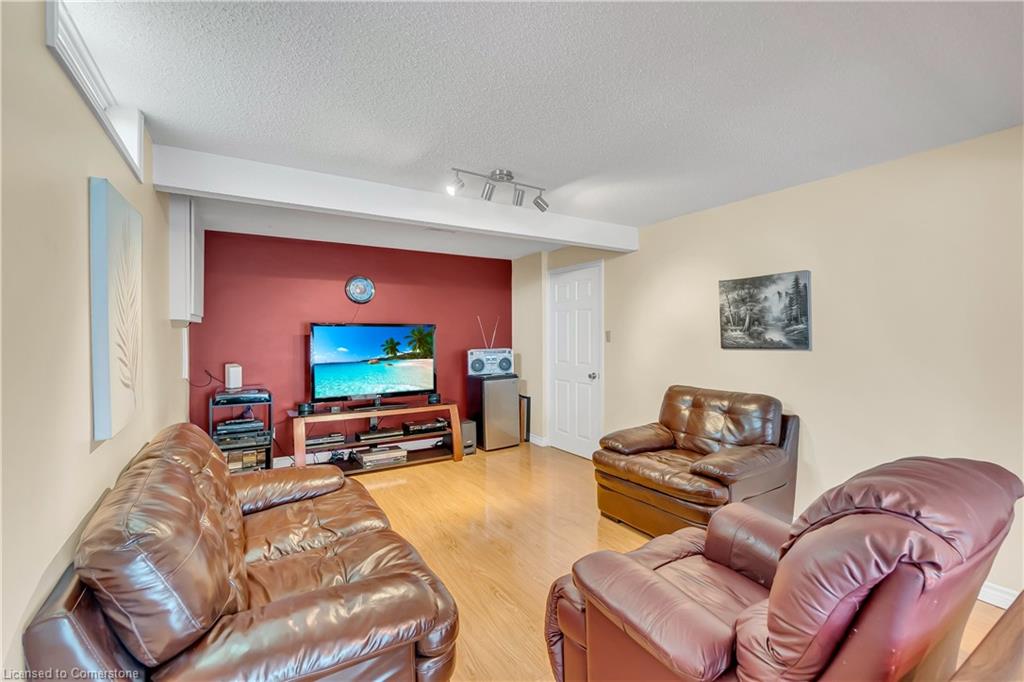 137 Oneida Place Property Photo 28